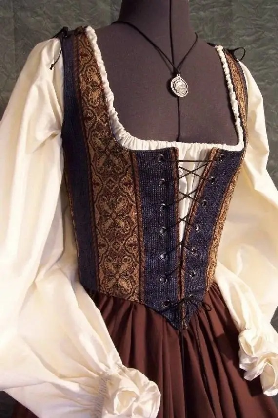 Medieval Renaissance Costumes